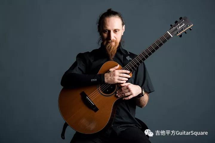 [大师风采]技艺精湛的吉他演奏家Gavino Loche